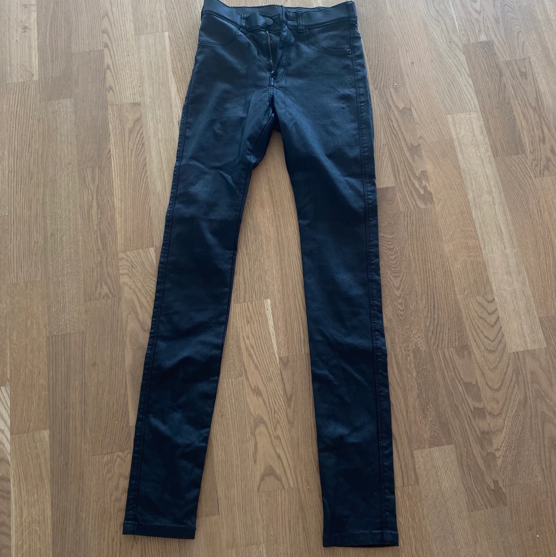 Tight läderbyxa 