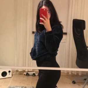 Stickad tröja  - Jätteskön mörkgrön tröja💗frakt ingår ej💗