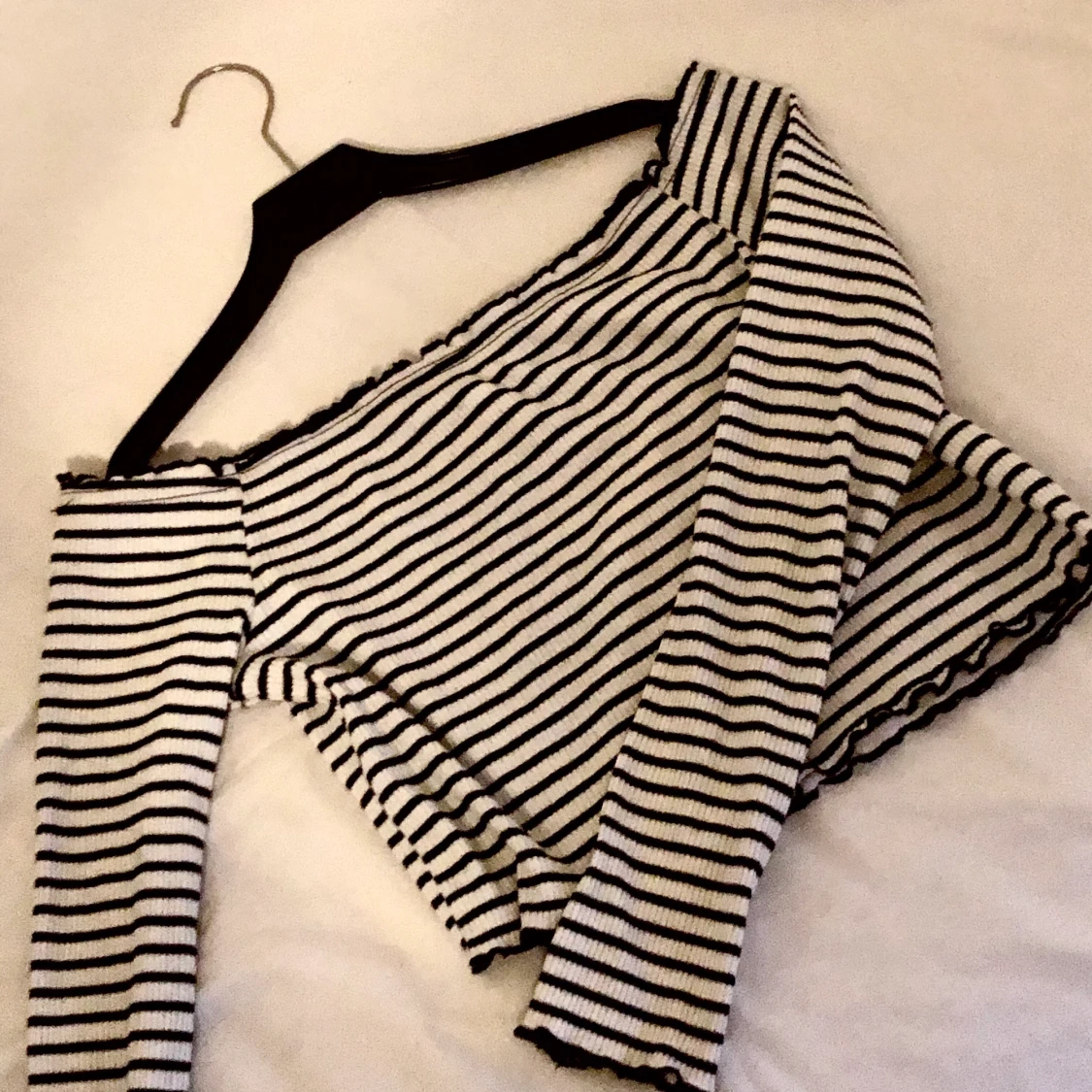 Svart och vit randig tröja - 91