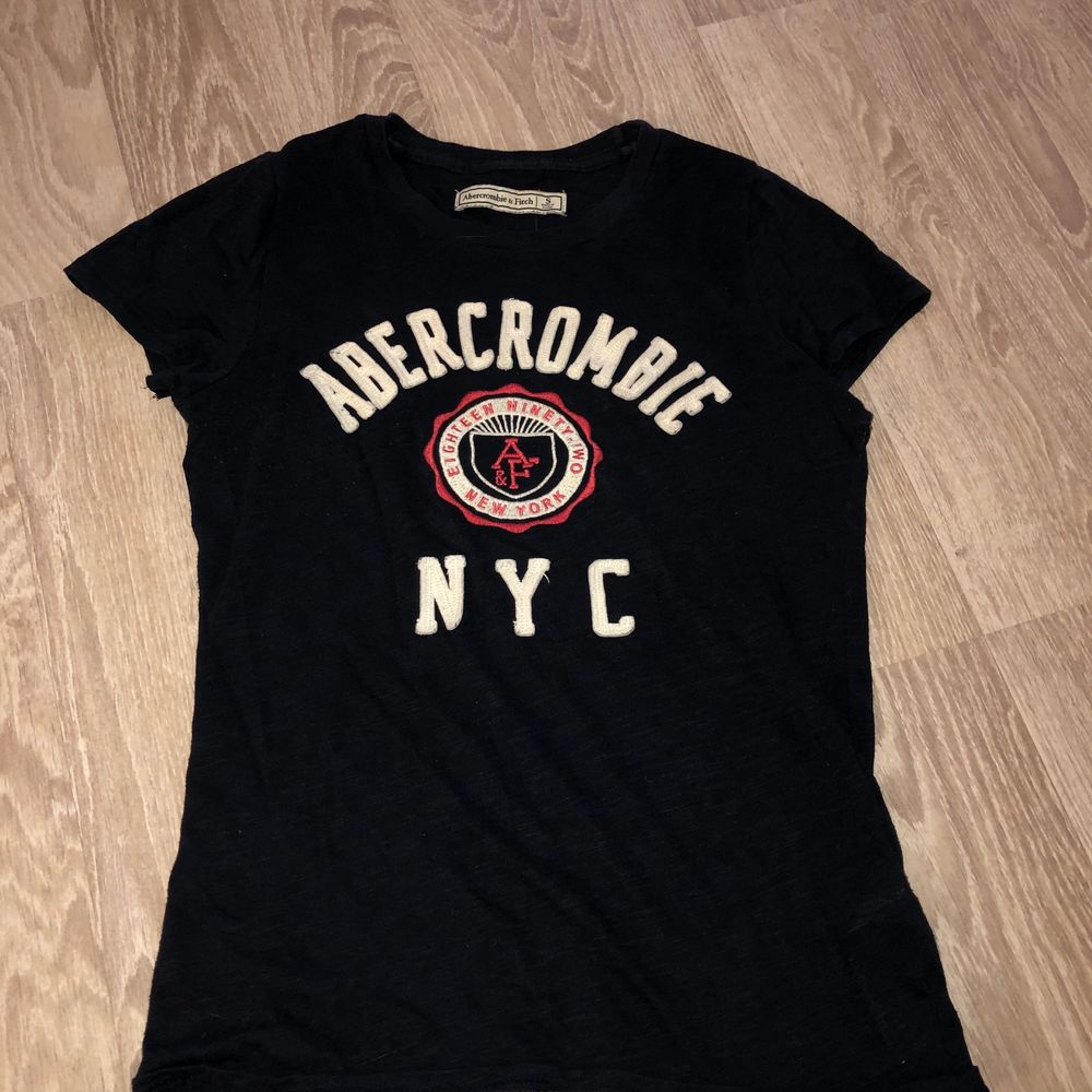 Abercrombie & Fitch T-shirt | Plick Second Hand