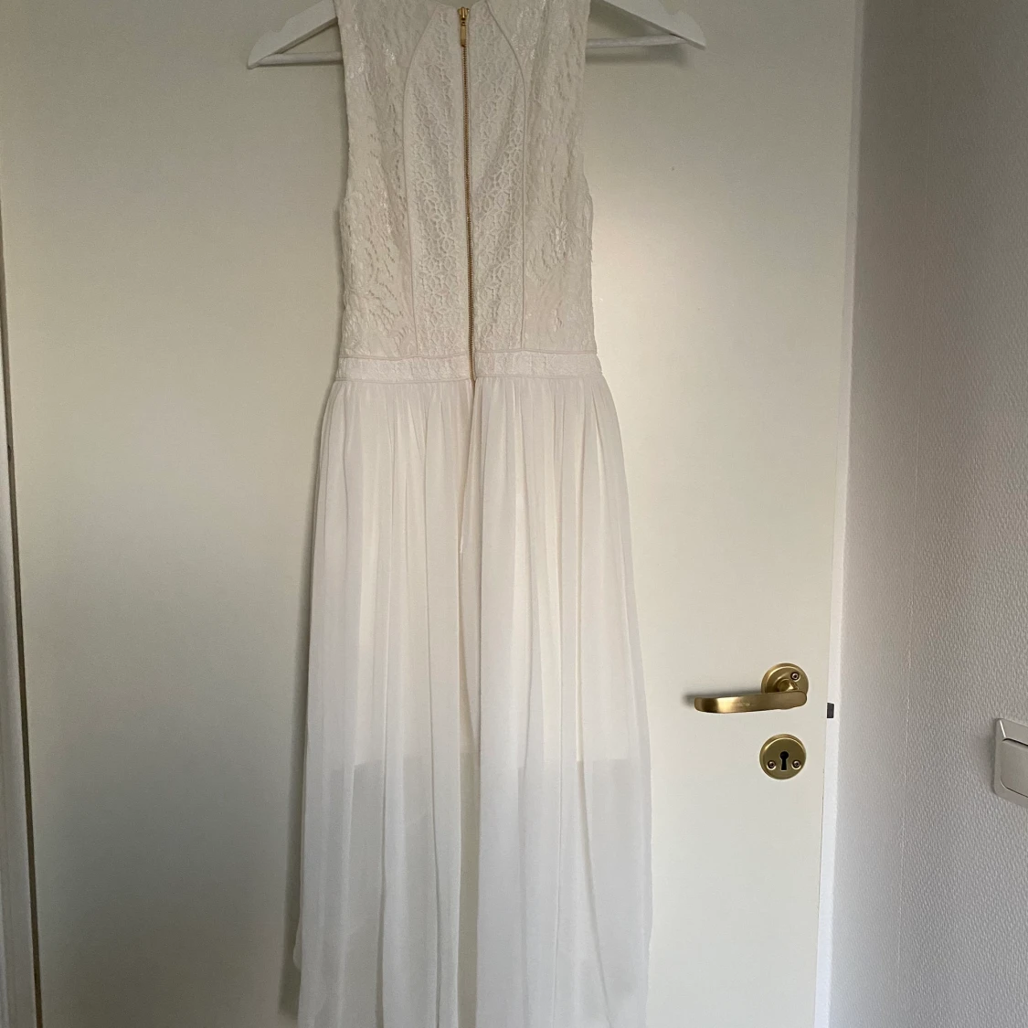Jättefin vit klänning - 91