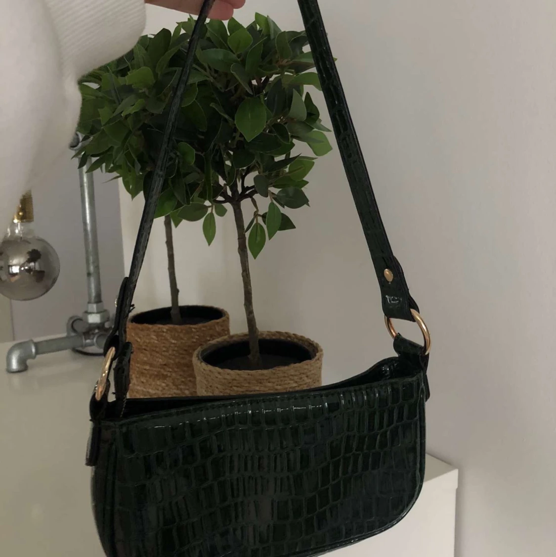 Axelväska från asos.