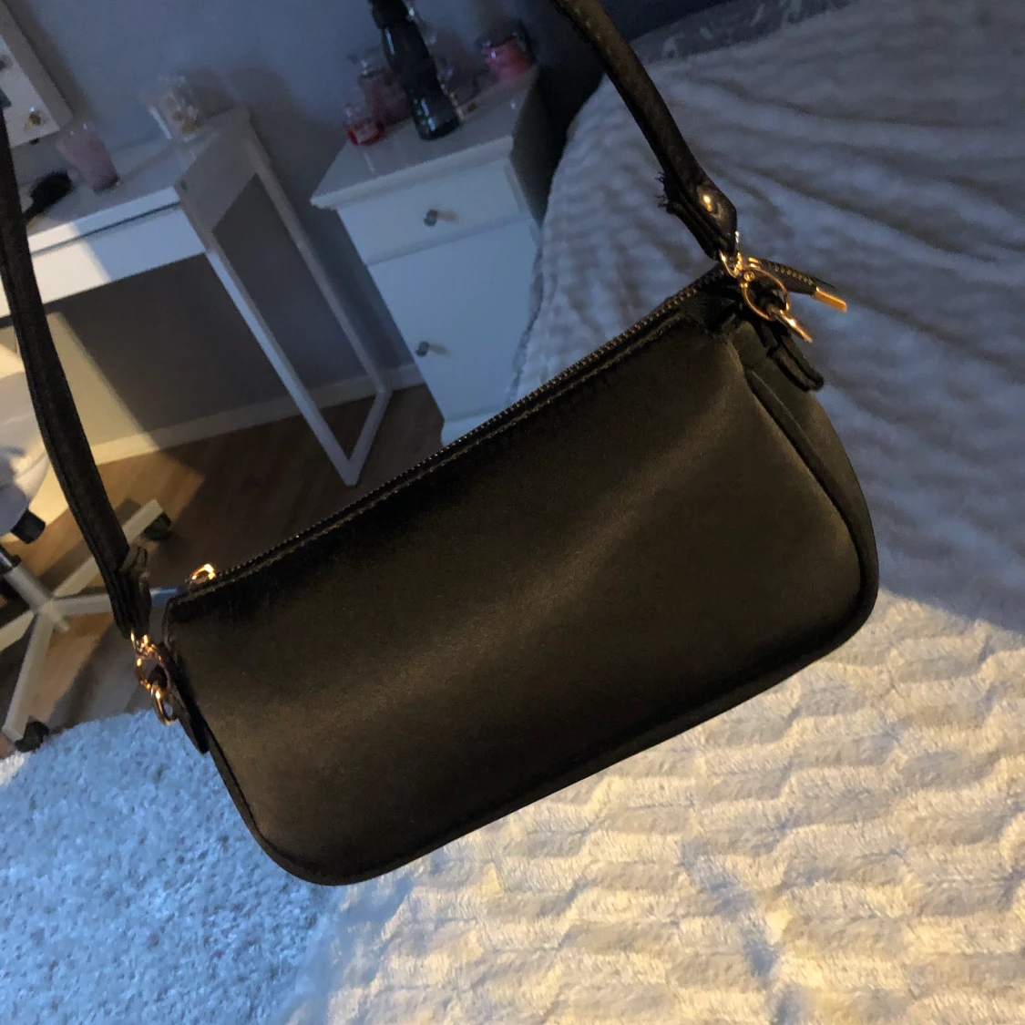 Svart shoulder bag - 90