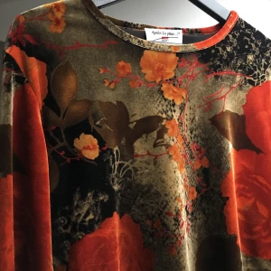 Sammets tröja - Mönstrad tröja i sammet 