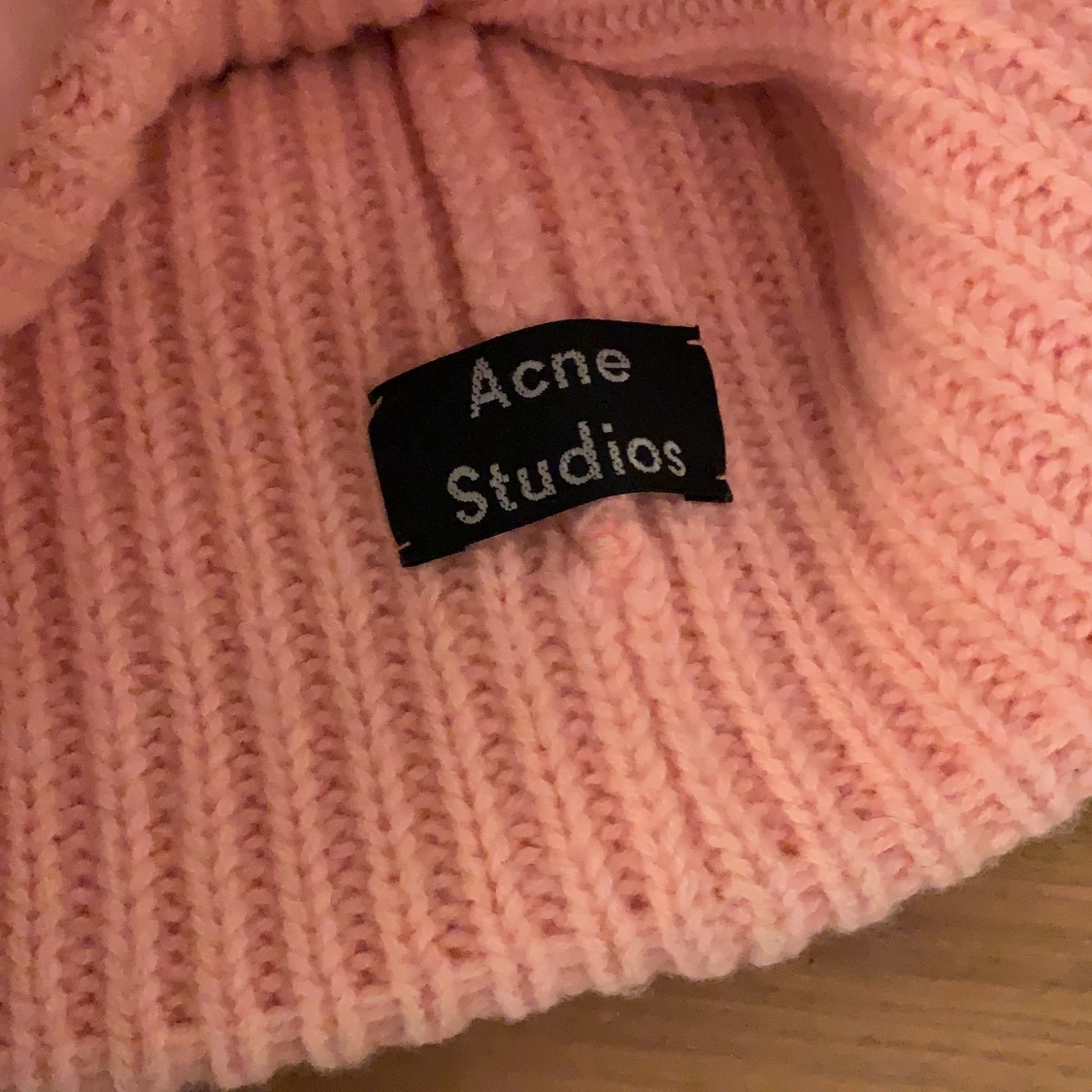 Acne mössa - 91