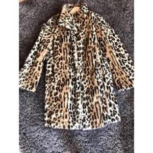 Leopard kappa  - Leopard kappa från hm,fint skick 