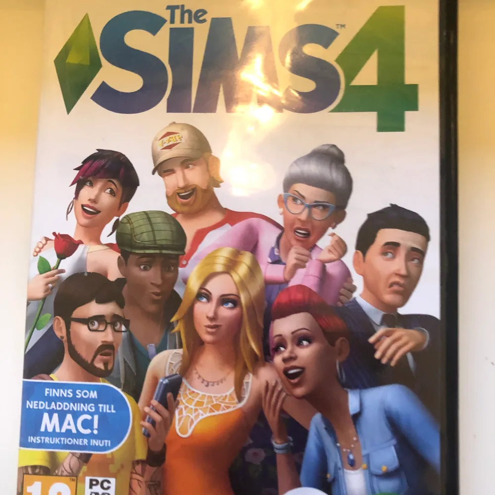 Säljer mitt data spel ”Sims 4”. Köparen står för frakten . Övrigt.