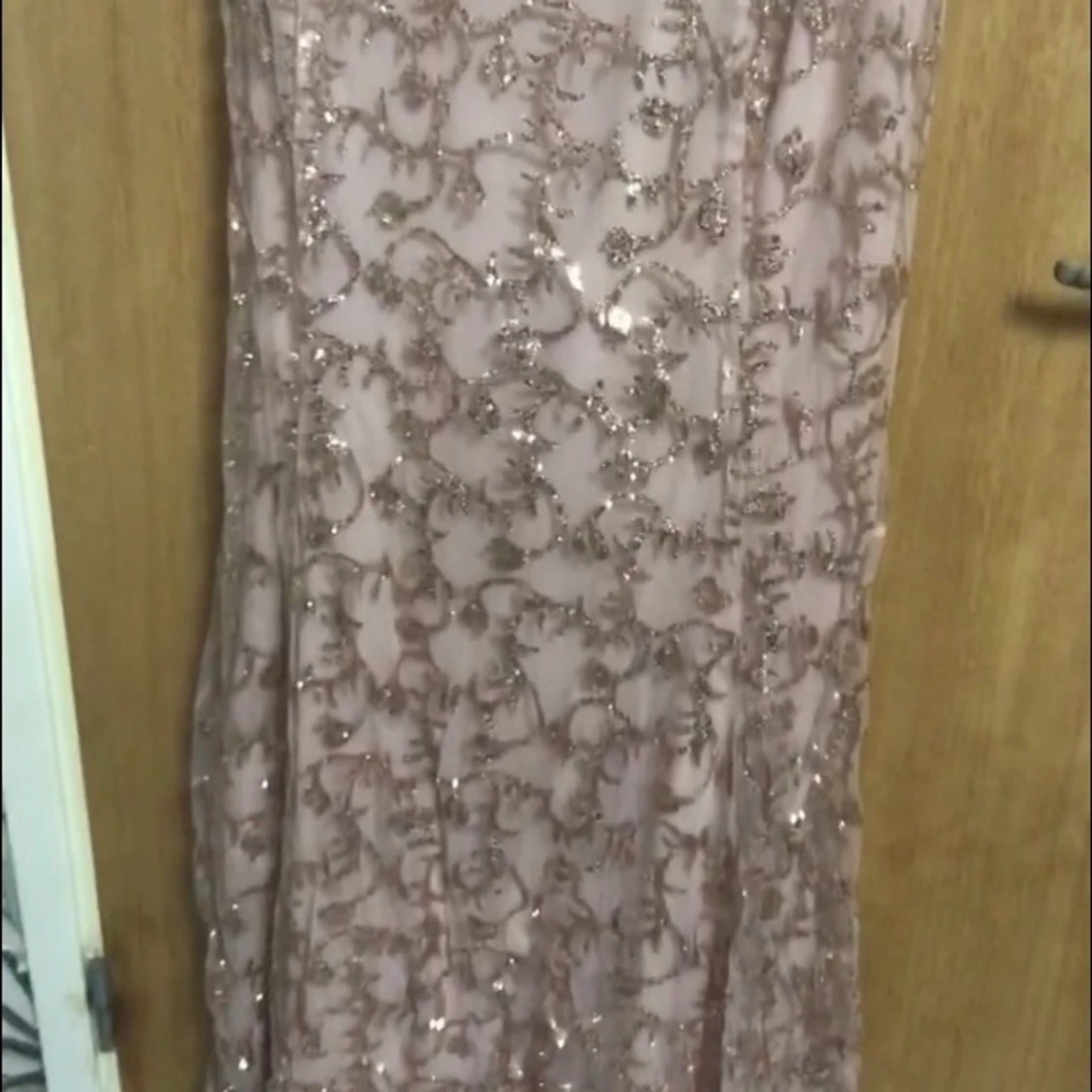 En rosa klänning - 90