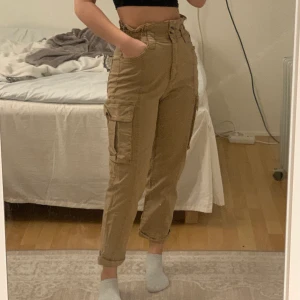 Tighta cargo pants - Aldrig använda 