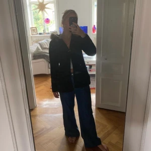 Mörkblå kofta - Mörkblå kofta