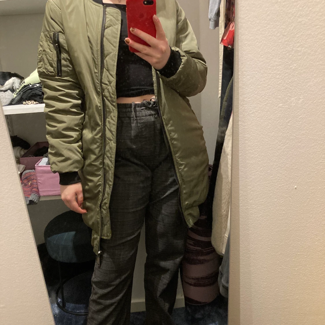 Bikbok varm, höstig bomber jacka i storlek XS, men passar en S också jättebra.  - 91