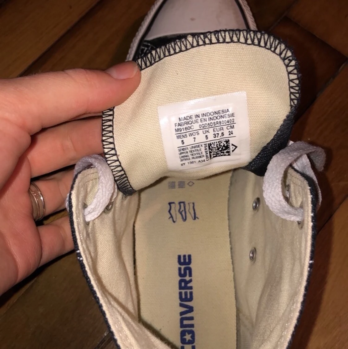 Svarta converse - 91