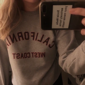 Sweatshirt - PLT sweatshirt, passar strl XS-M! pris exl frakt✌🏼