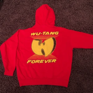 Wu-tang hoodie - Asfet Wutang hoodie från Asos. Storlek xs men sitter mer som Small/Medium.
