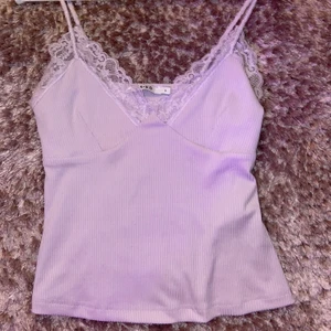 Linne - Supergulligt linne från nakd perfekt till fest eller under en kofta! aldrig använd!