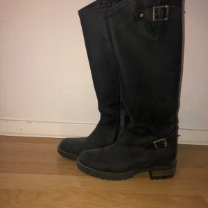 Stövlar  - As snygga stövlar från scorett 