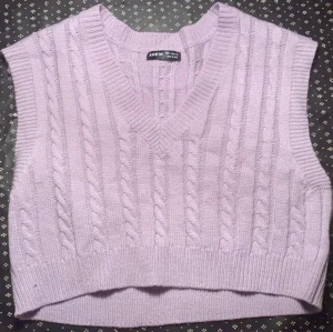 Lila väst - Säljer denna jätte söta lila väst, aldrig använd endast testad på (lånad bild) 