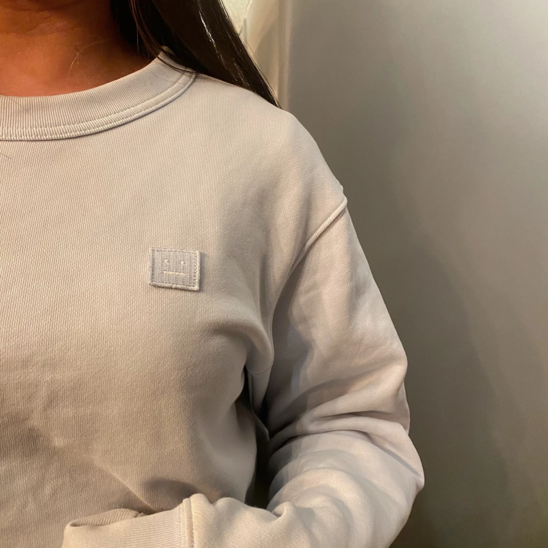 SWEATSHIRT, ACNE storlek XS men är mer oversized. - 90