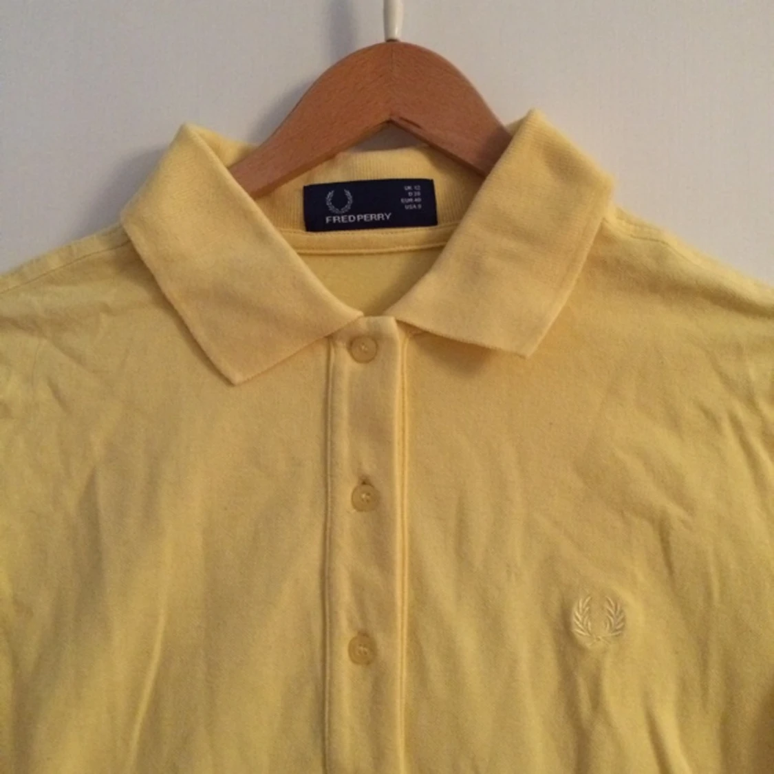 Fred Perry piké. Knappt använd.