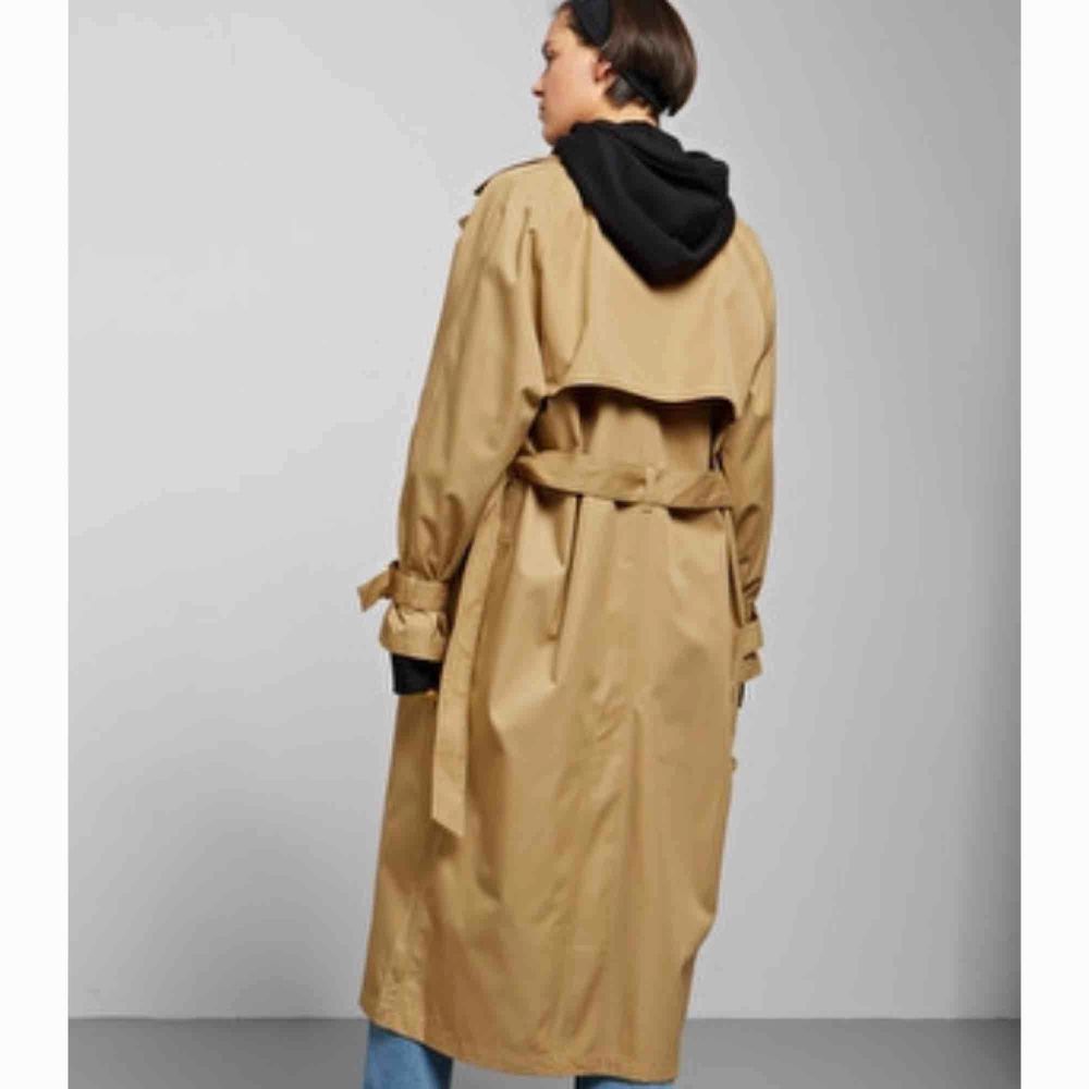 weekday isa trench coat