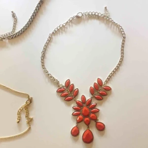  - Orange statement halsband. Frakt ingår.