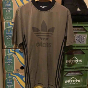  - Vintage - Kan hämtas i Uppsala eller skickas MIT fraktkostnad 