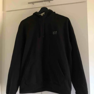  - Hoodie från hov1, använd ca 2-4 gånger 