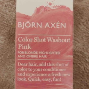  - Ljusrosa ”washout” färg från Björn Axén. Möts upp i Ropsten eller fraktar då fraktkostnaden tillkommer köparen. 