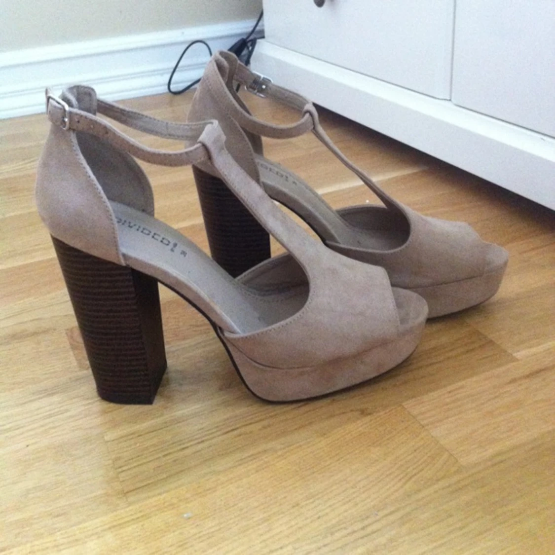 Jättefina skor från H&M, använda 1 gång