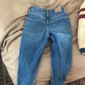 Fina jeans från Gina, 36