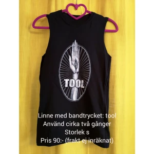  - Sparsamt använd, säljer min tool tröja då jag har flera stycken och den här är lite för liten. 