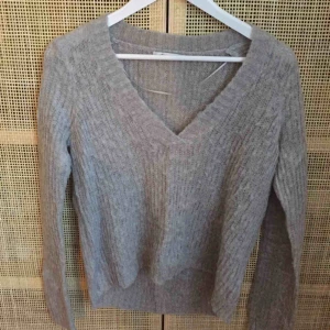  - Tröja från gina i ullblandning