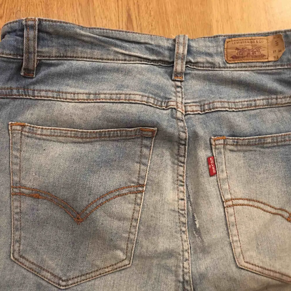 Levi’s jeans. . Jeans & Byxor.