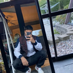 Herr kläder - Snygga jeans och cargoväst. Jeans- 200kr // Cargoväst - 150kr