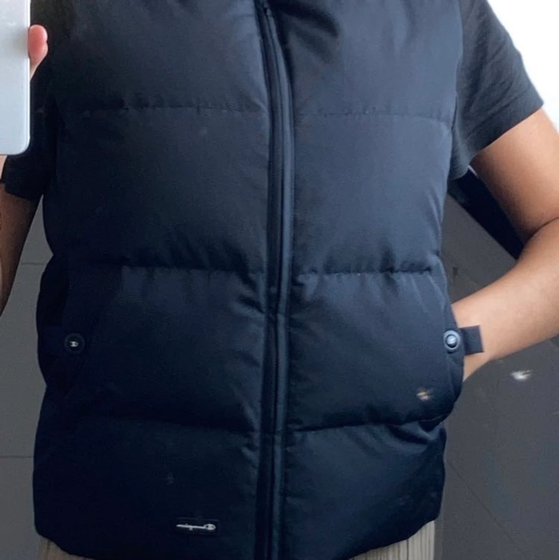 Champion väst strolek S funkar som M - 90