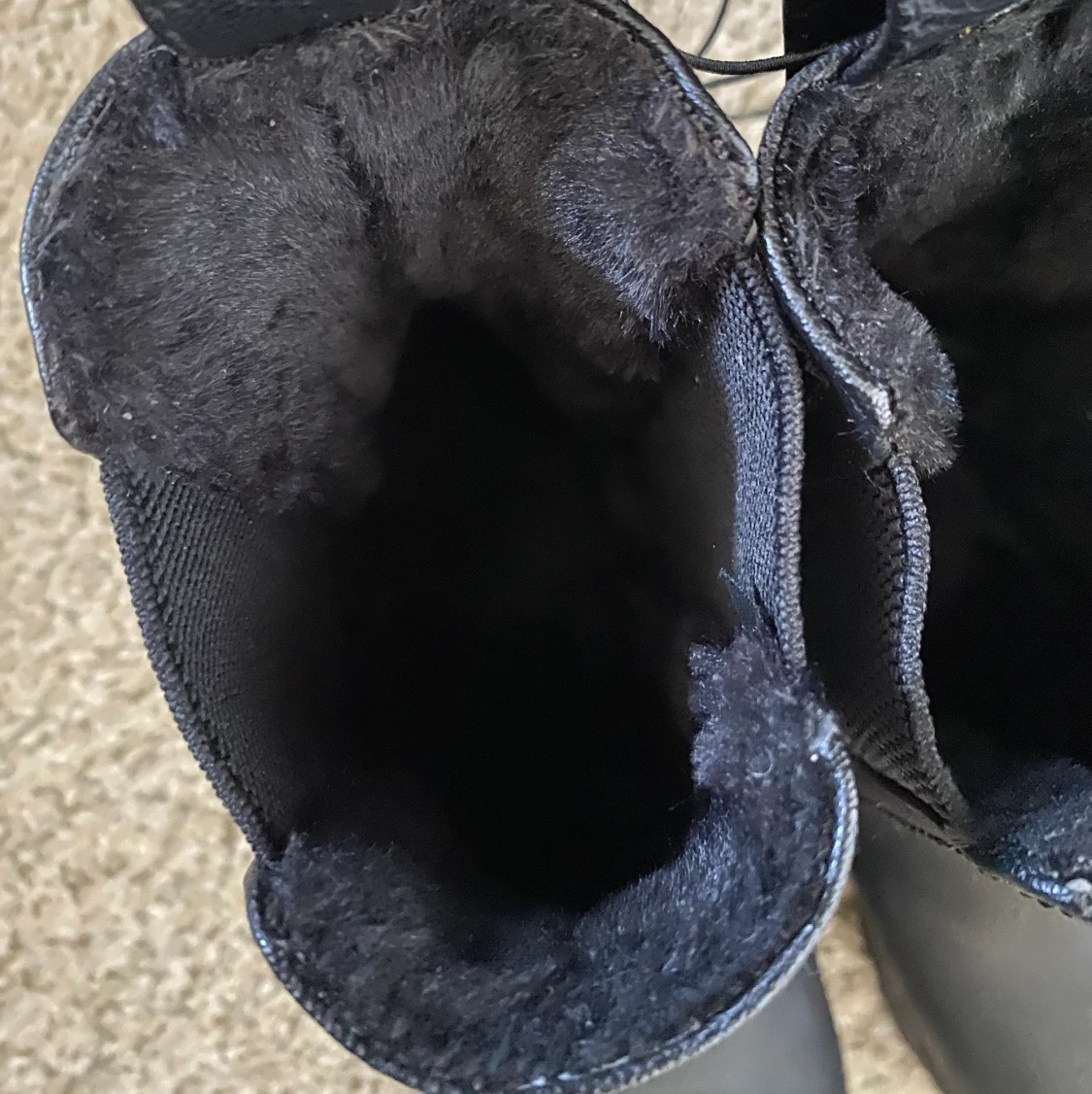 Svarta fodrade boots  - 91