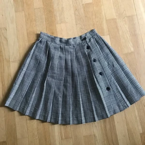 Kjol - En fin kjol i bra kvalité!