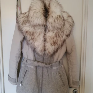 River island kappa  - Den är i ganska bra skick 