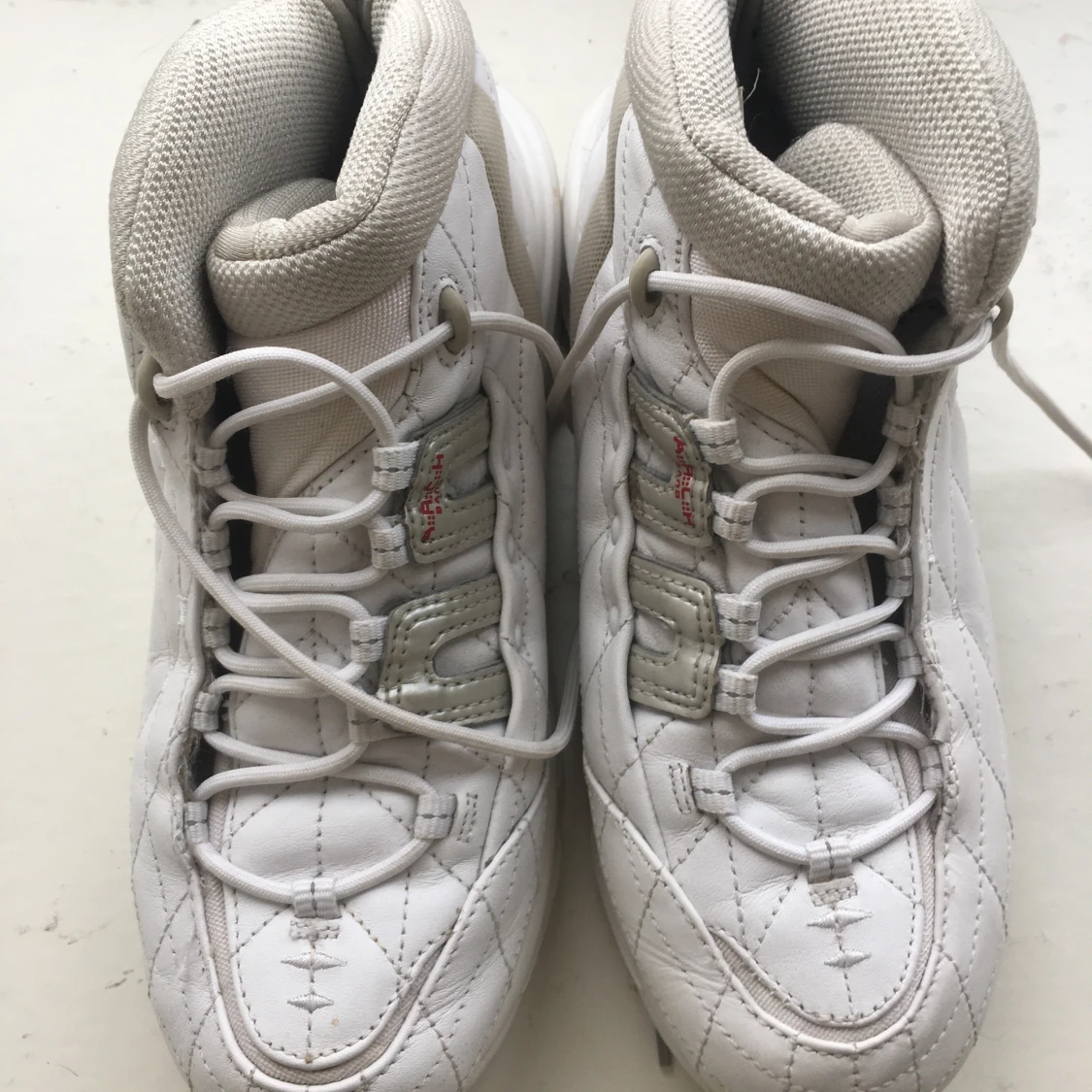 1990s REEBOK SNEAKERS 🤍 - 90