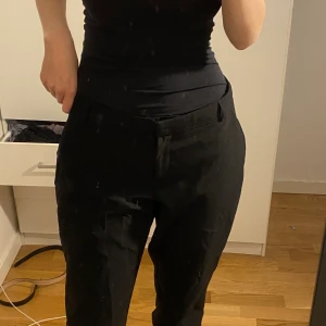 Svarta Kostym byxor - Kostym byxor som är stora för mig. Storlek 38/40