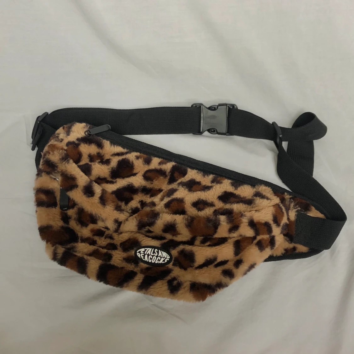 ✨Leopard bumbag✨