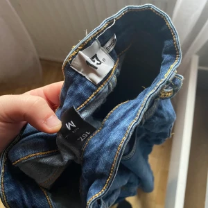 Jeans  - Ett par jeans ifrån lager 157 stolek M , använd ett par gånger . Frakt står ni själva för ! 