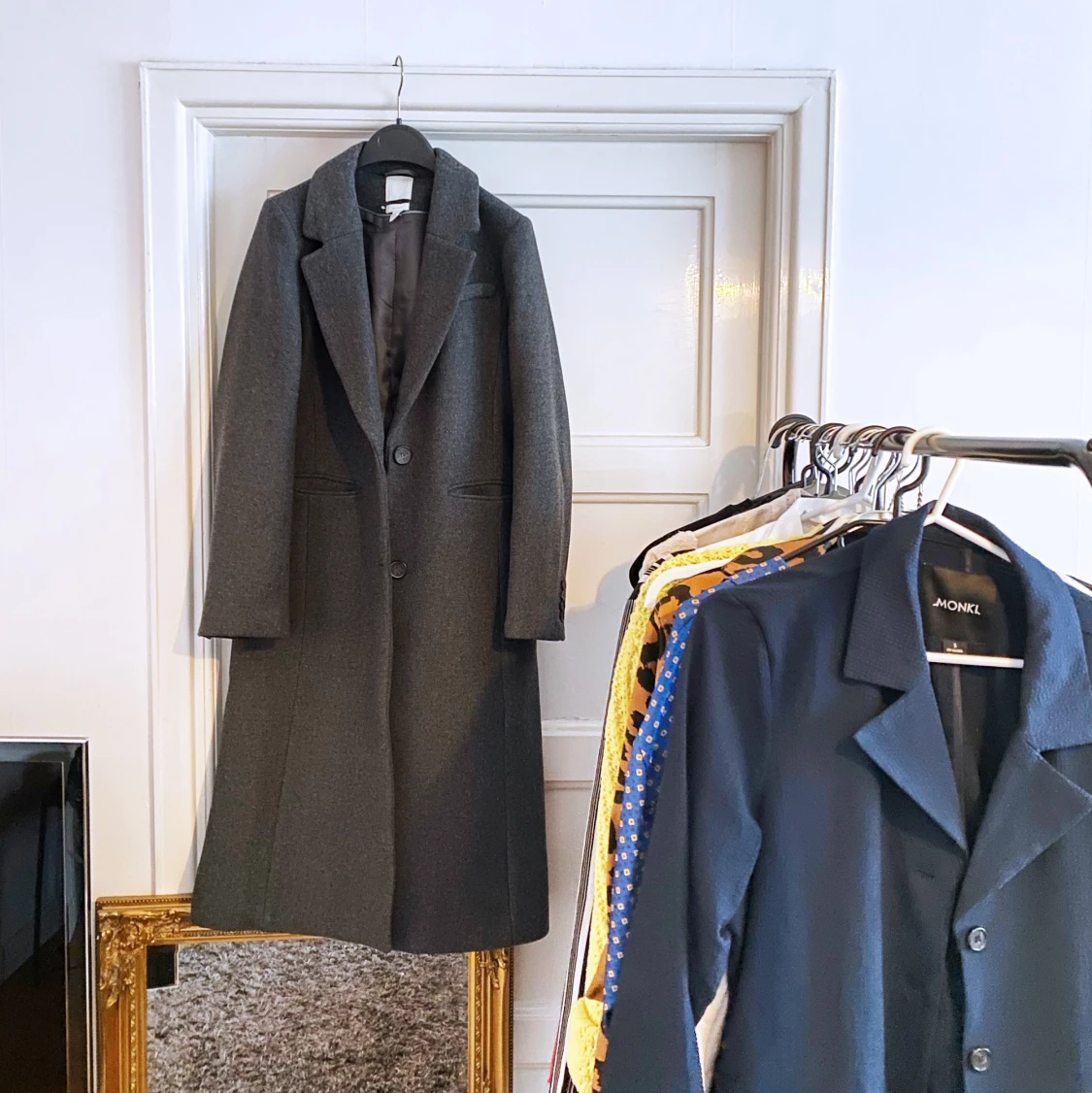 Exklusiv grå ullkappa