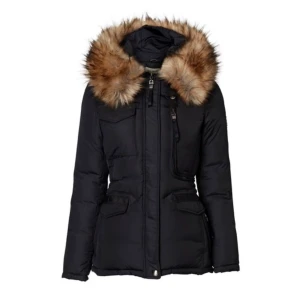 Roco Baroco jacka  - Säljer en Roco baroco jacka MED SVART PÄLS har inte använt som mycket och den är som ny. Den är i storlek 38 Pris kan diskuteras. (Fejk päls)