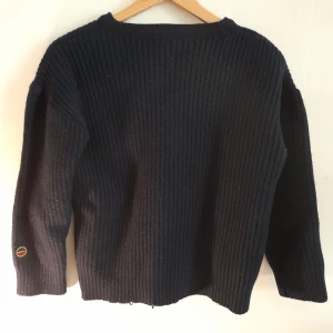 Tröja  - Superfin och supervarm tröja, perfekt i vintertider. Inga hål. Pris är diskuterbart. 