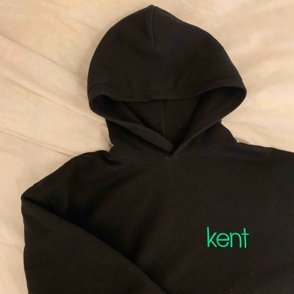 Kent hoodie, bra skick, sizetag borta men den är size s. Hoodies.