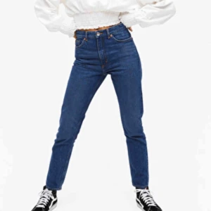  - Kimomo från monki i stl 28. Använda fåtal gånger, då de är för stora för mig. Kan skickas. 