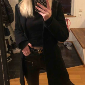  - Säljer mitt gucci skärp igen pga oseriösa köpare. Säljs billigt då jag inte har kvitto eller låda kvar men koden i skärpet visar att det är äkta! Kan gå ner vid snabb äffär