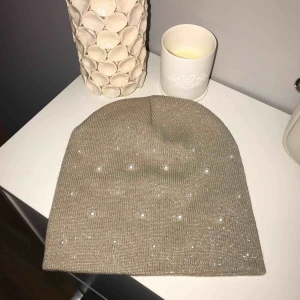  - Söt mössa från lindex! Möts i uppsala eller fraktar :)