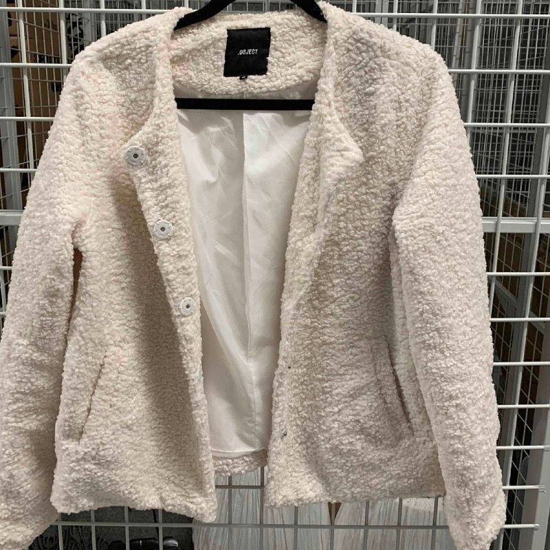 Jacka i fint skick från Object, nypris 799kr . Jackor.